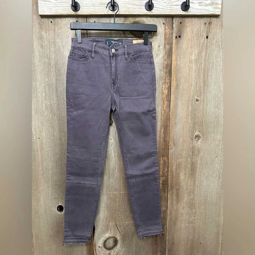 Hollister Crop High Rise Fray Bottom Pants in Gray Purple Size 0 24W
